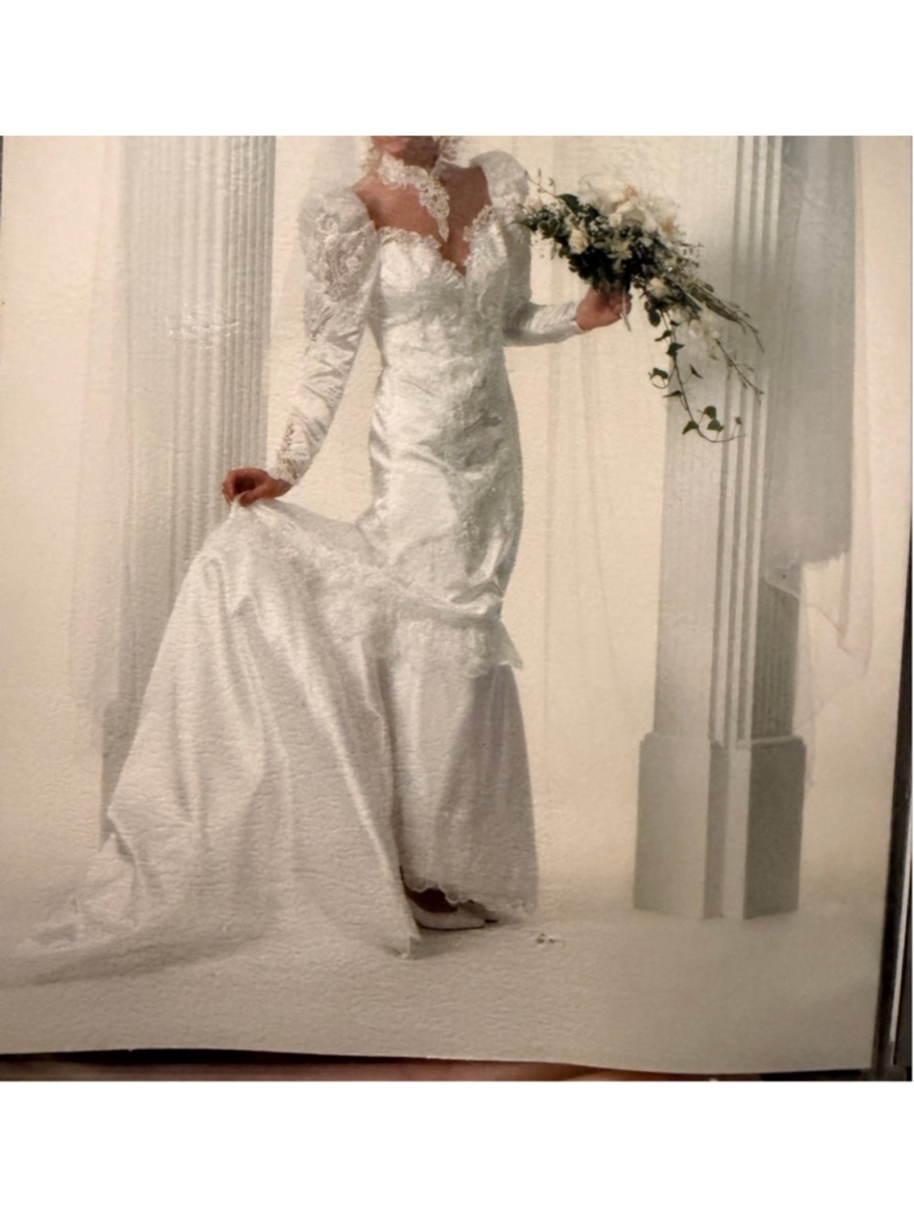 Wedding Dress White Lace Long Sleeve Size XS Small